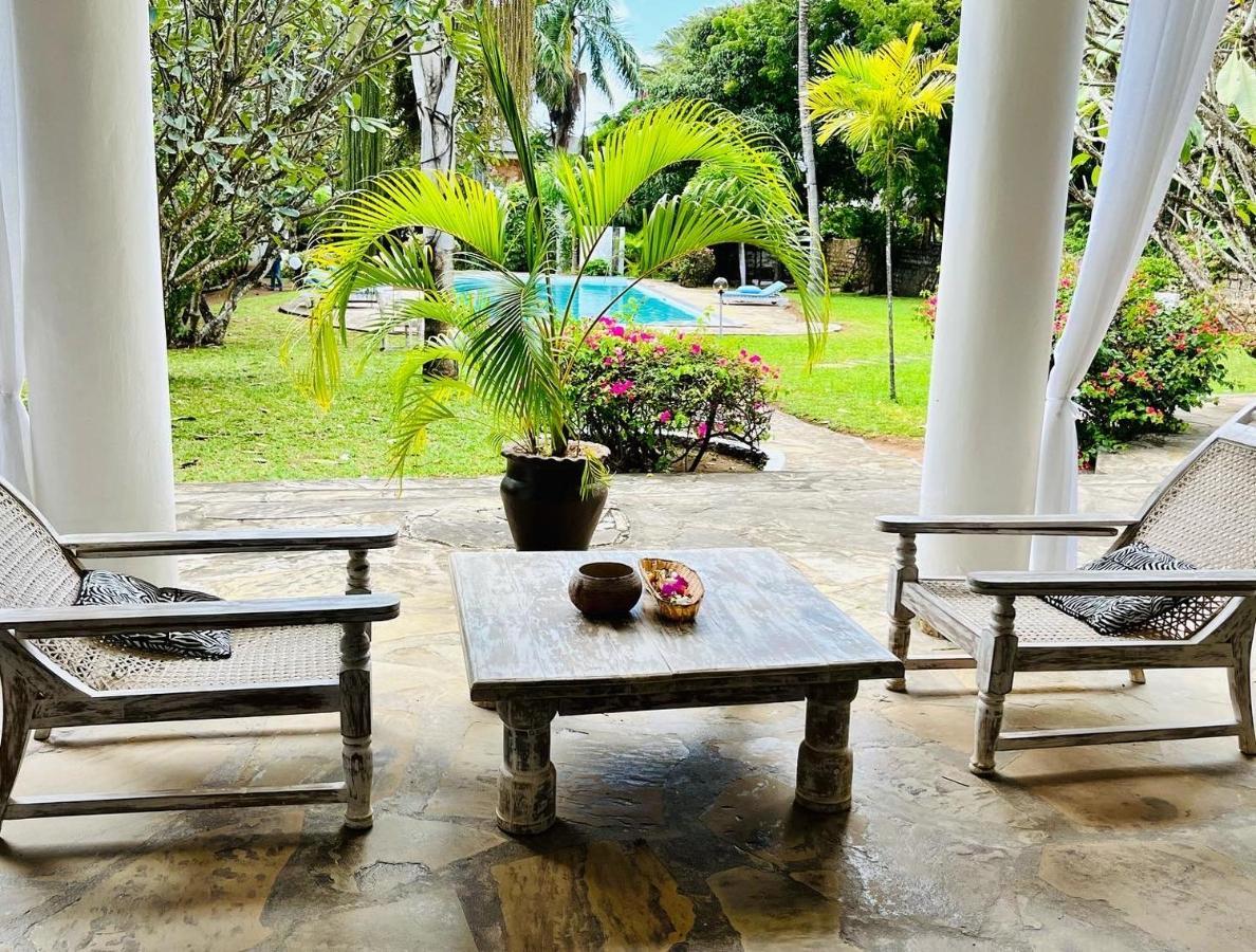 Apartamento White Nyumba Malindi Exterior foto